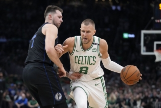 Porzingio užkurti "Celtics" NBA finale startavo užtikrinta pergale